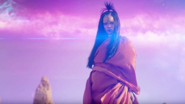 rihanna-sledgehammer -star-trek