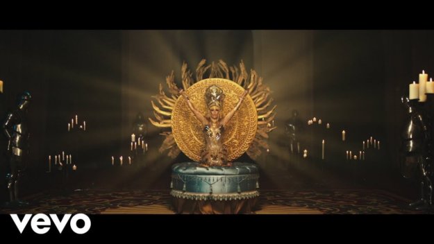 Jennifer Lopez – El Anillo